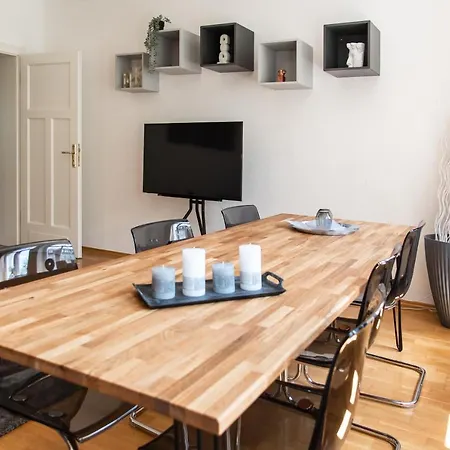 Kassberg - Studio Mit Balkon, Netlfix Und Wifi Chemnitz Buitenkant foto
